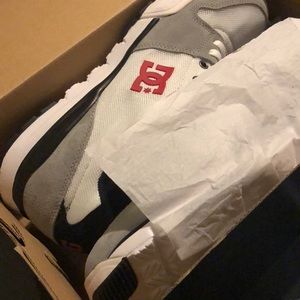 DC Alias Lite Sneakers